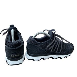 Sorel Kinetic‎ Lace Sneakers Size: 8.5